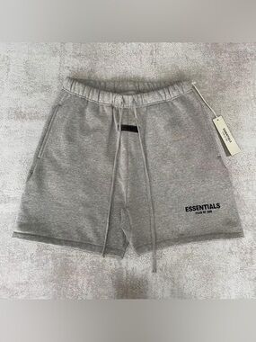 FEAR OF GOD ESSENTIALS Sweat Shorts – Dark Oatmeal🤎| Size M
